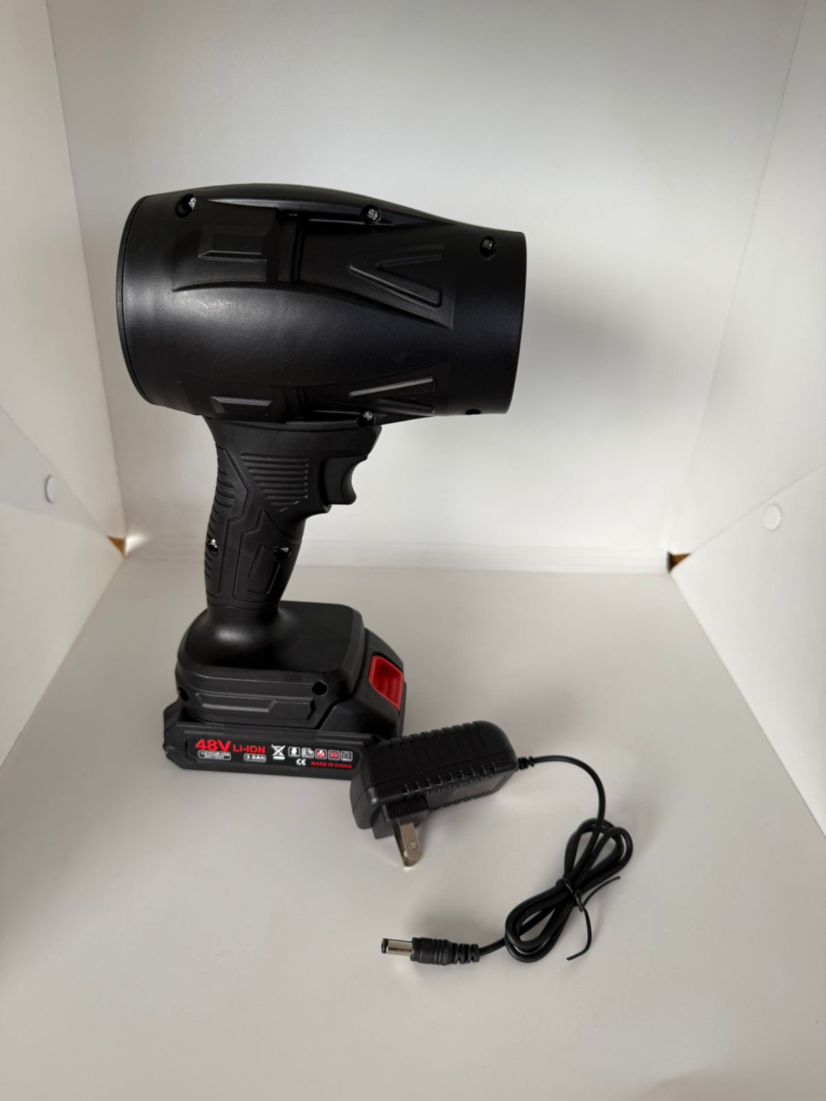 Sopladora Inalámbrica 48V de Alta Potencia con Batería Recargable - Imagen 3